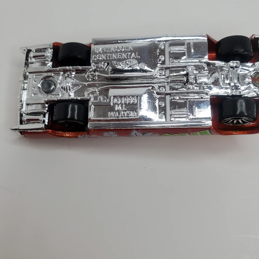 Mattel Hot Wheels 1964 Red White Trix Lincoln Continental‎ Convertible 1:64